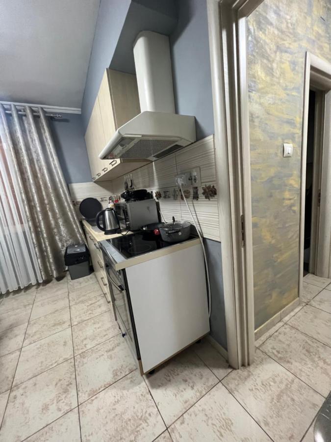 Downtown Retreat "Spiranca" Apartment Tiranë Ngoại thất bức ảnh