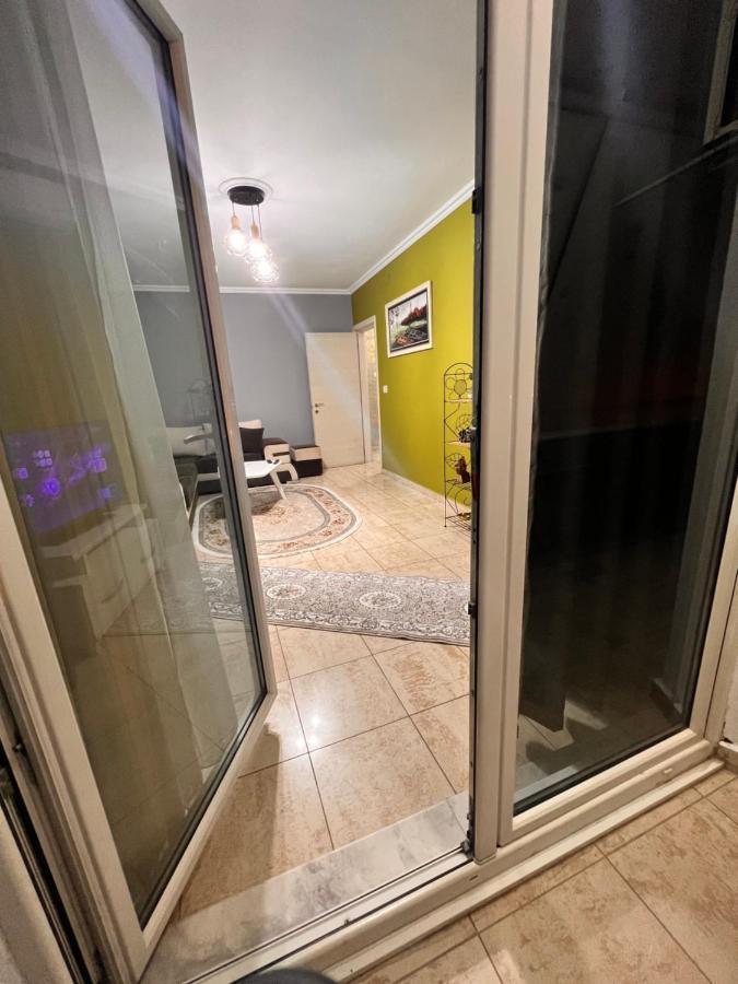 Downtown Retreat "Spiranca" Apartment Tiranë Ngoại thất bức ảnh