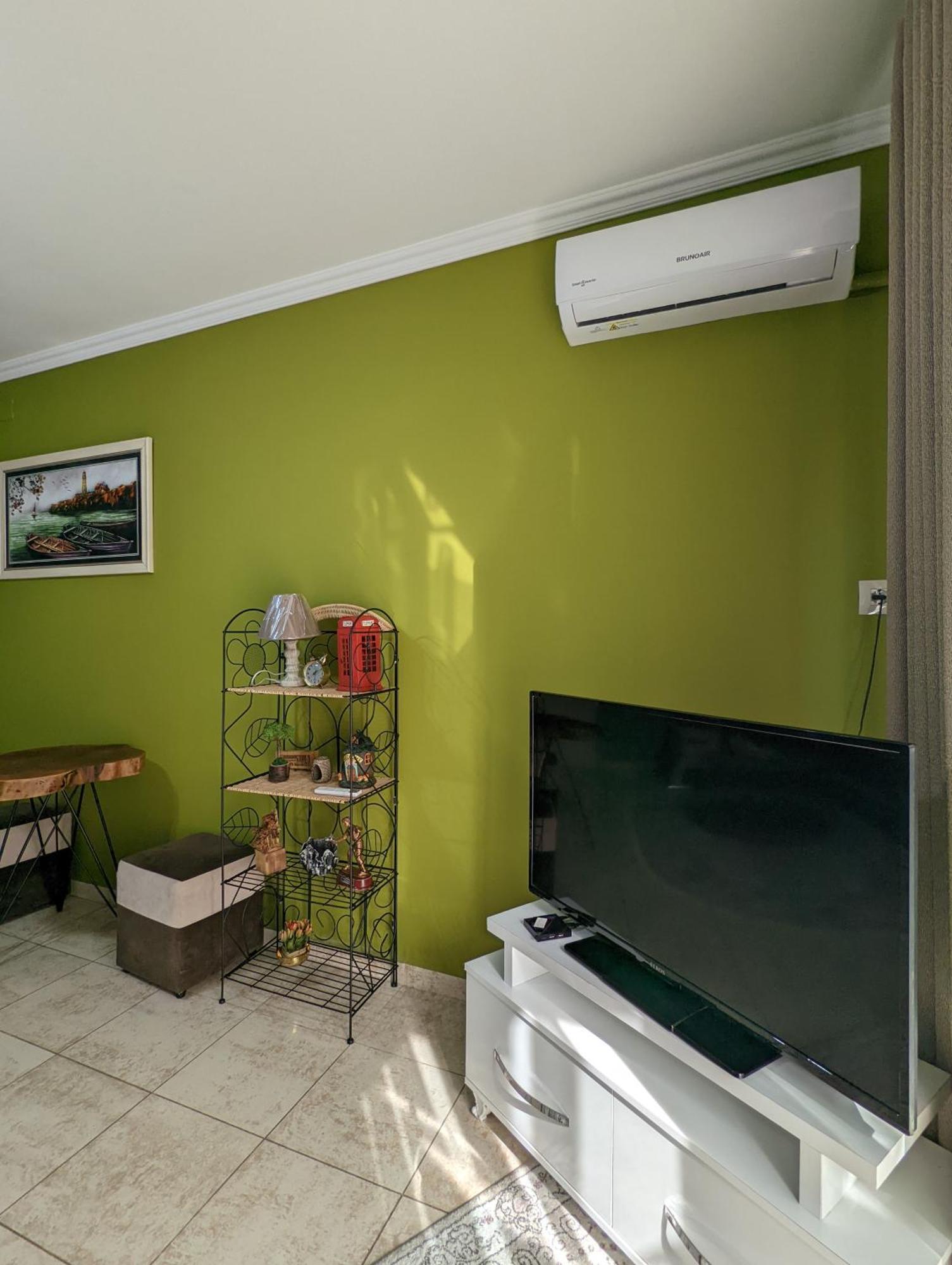 Downtown Retreat "Spiranca" Apartment Tiranë Ngoại thất bức ảnh