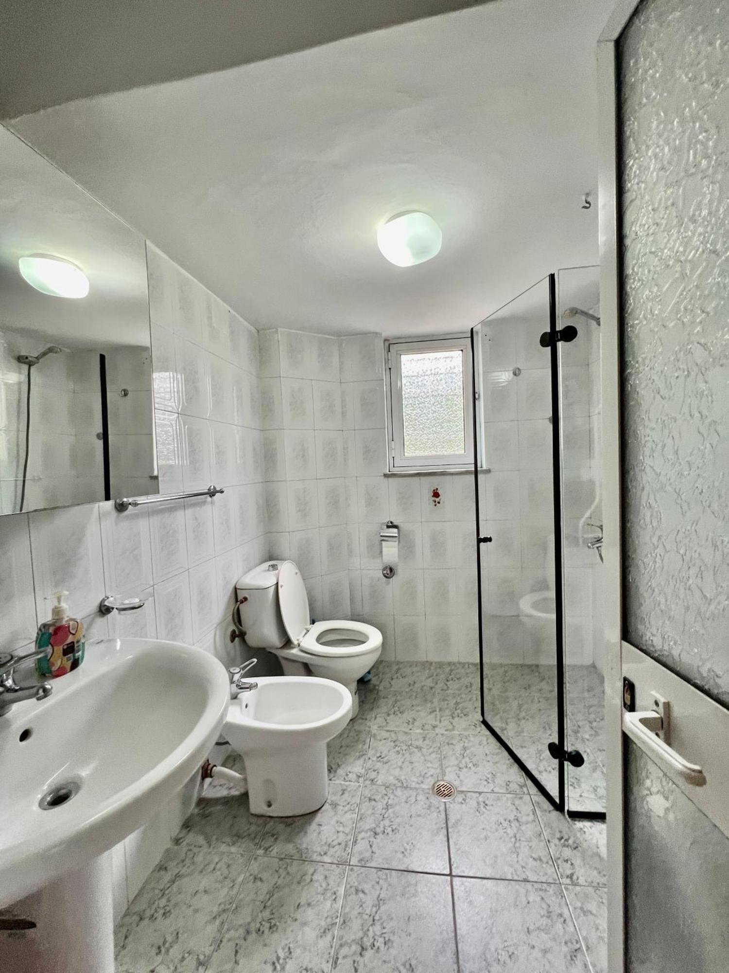 Downtown Retreat "Spiranca" Apartment Tiranë Ngoại thất bức ảnh