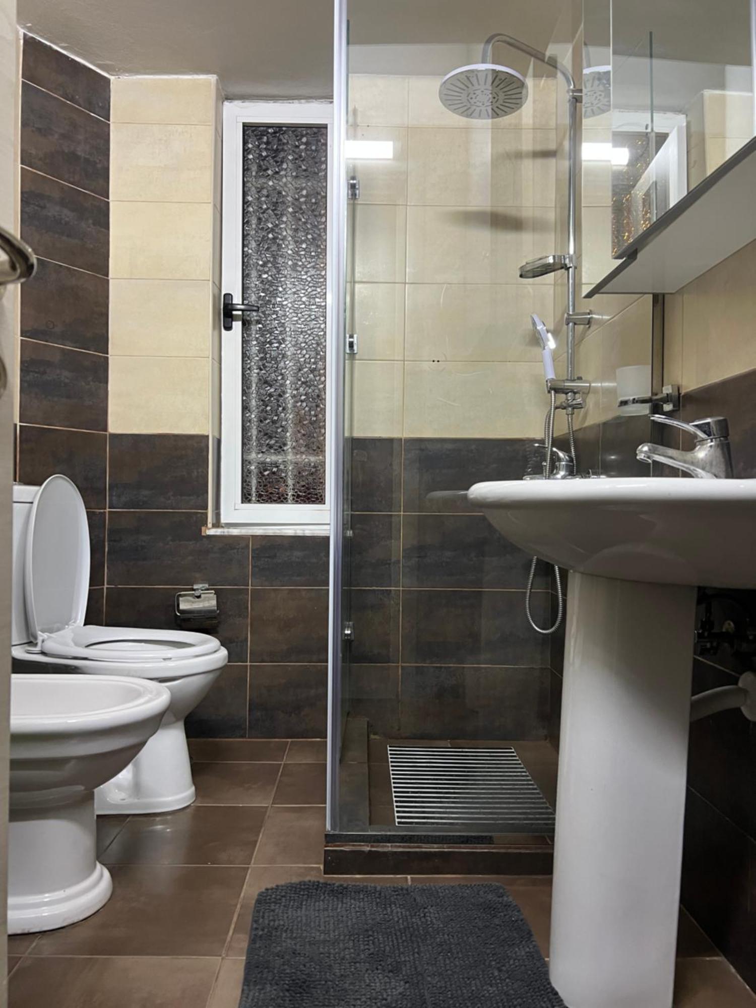 Downtown Retreat "Spiranca" Apartment Tiranë Ngoại thất bức ảnh