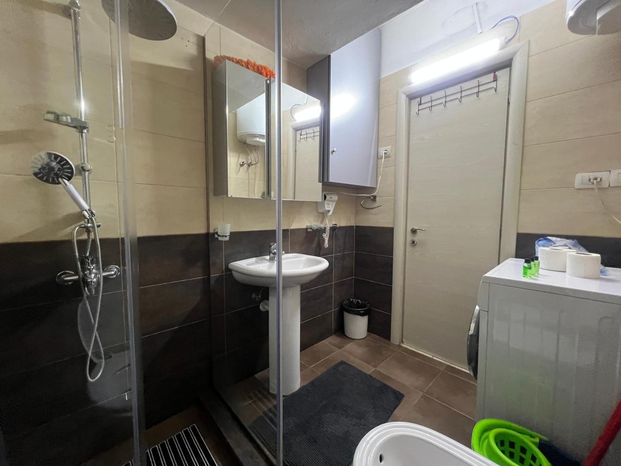 Downtown Retreat "Spiranca" Apartment Tiranë Ngoại thất bức ảnh