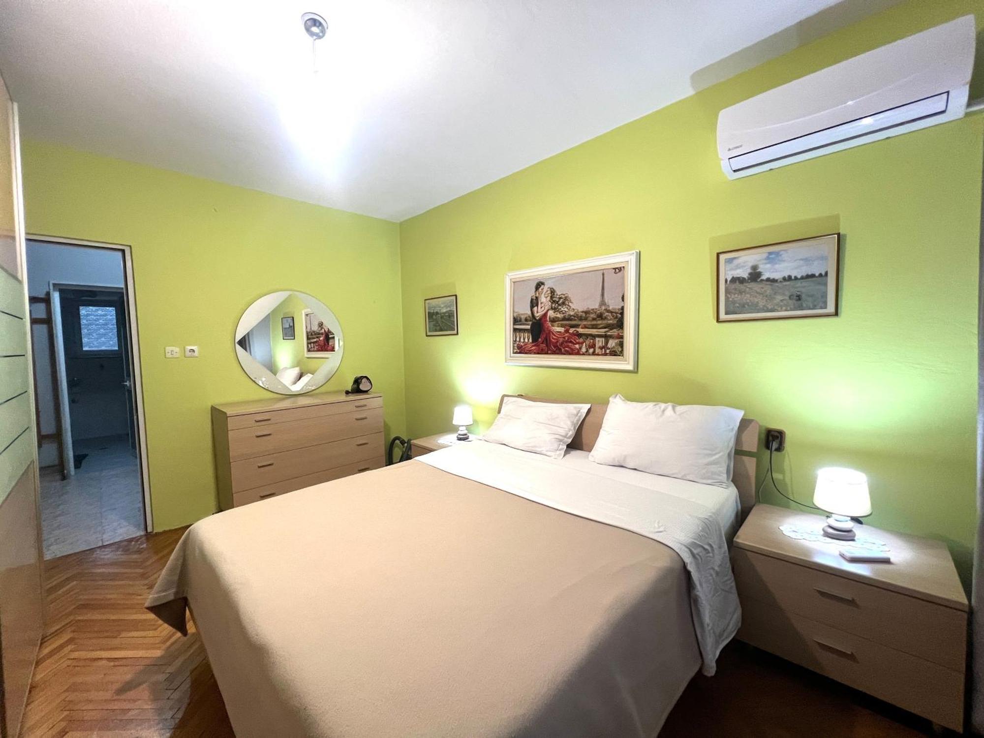Downtown Retreat "Spiranca" Apartment Tiranë Ngoại thất bức ảnh