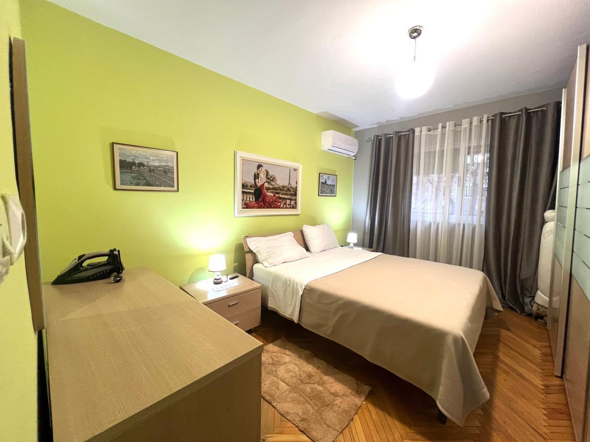 Downtown Retreat "Spiranca" Apartment Tiranë Ngoại thất bức ảnh