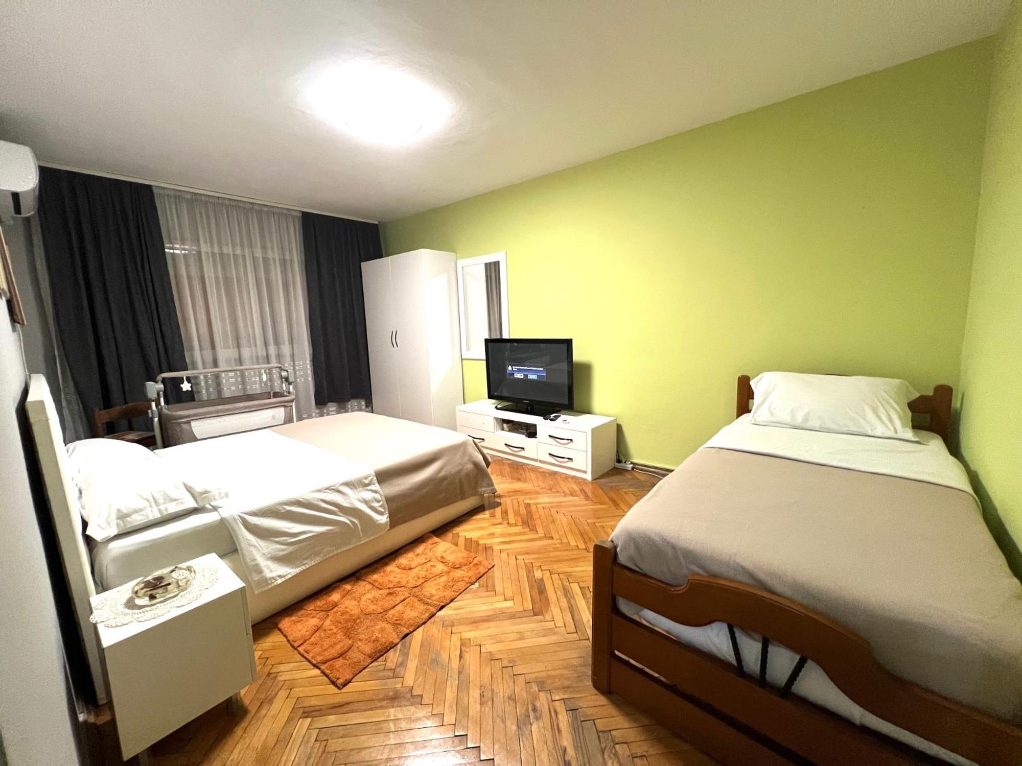 Downtown Retreat "Spiranca" Apartment Tiranë Ngoại thất bức ảnh